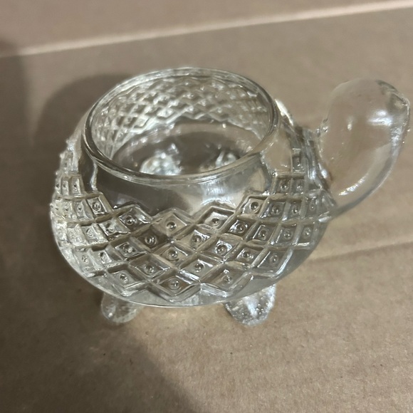 1970’s vintage Avon clear glass turtle -shaped tea light candle holder- - Picture 1 of 8